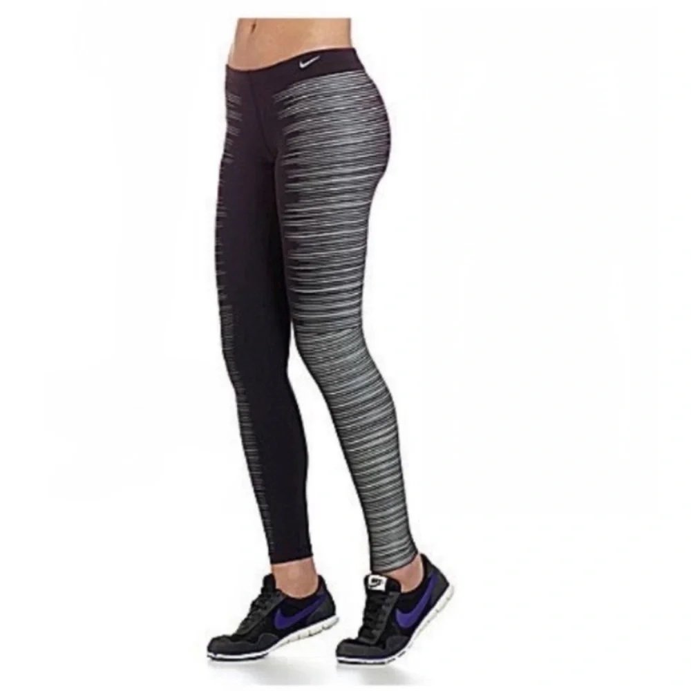 NIKE Flash Reflective 7/8 lengths Running Leggings Tights Black with Silver Sz S